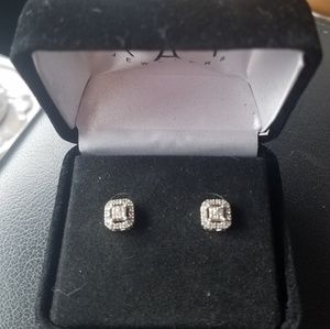 Diamond earrings 1/4 ct tw Princess-cut 10K white